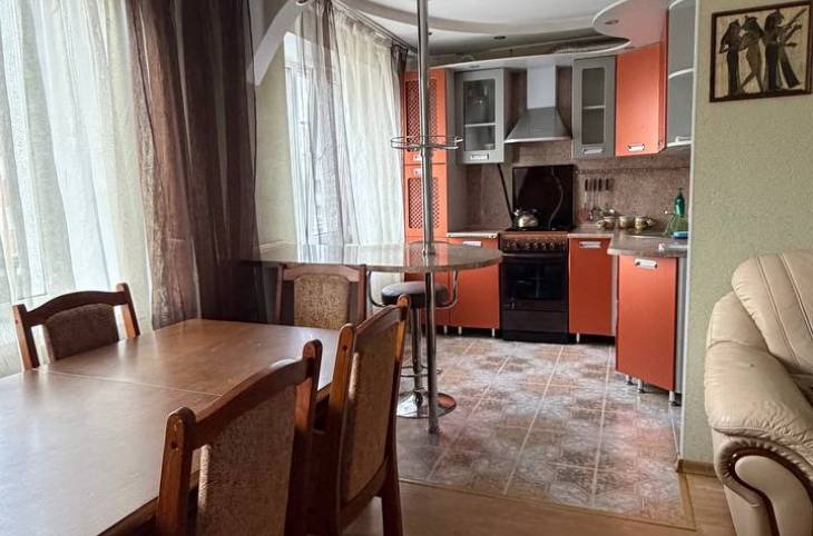 2-Комнатная квартира на сутки в  Барановичах,  Ленина ул., 20    изображение 1 - kvartirka.by