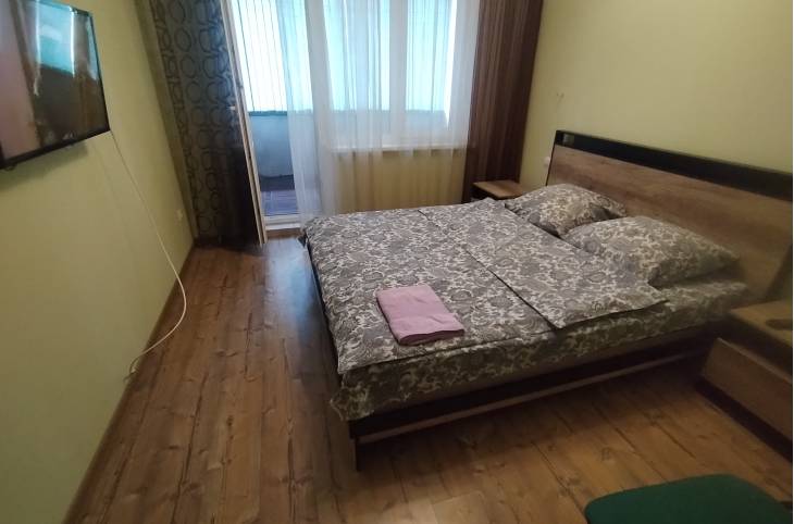 3-Комнатная квартира на сутки в  Пинске,  Федотова ул., 2    изображение 1 - kvartirka.by