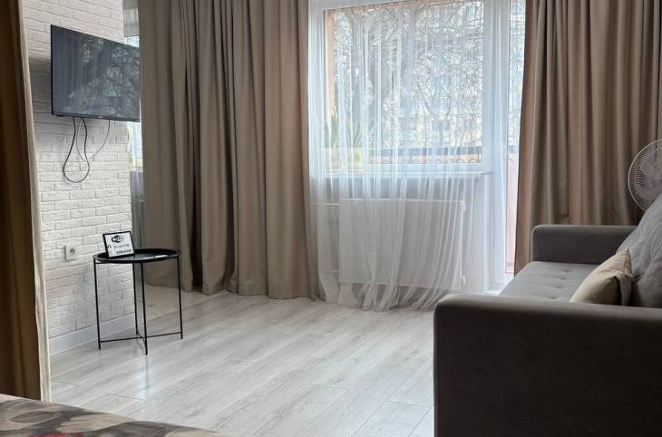 Студия на ночь в  Бресте,  Машерова пр-т., 70    изображение 1 - kvartirka.by