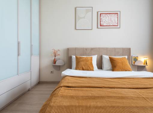 1-комнатная квартира на сутки. Центр. Метро в 3 минутах. Wi-Fi. Кухня объединена с жилой зоной. Отдельная спальня. Балкон. - kvartirka.by