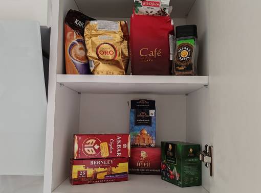 Большой телевизор - 86 диагональ. Завтрак. Кондиционер - kvartirka.by