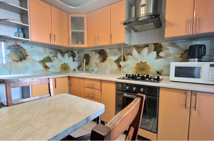 2-Комнатная квартира на сутки в  Гомеле,  Свиридова ул., 16а    изображение 1 - kvartirka.by