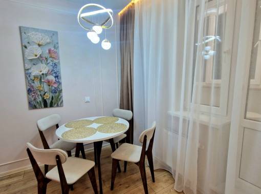 Современная квартира в дизайнерском исполнении - kvartirka.by