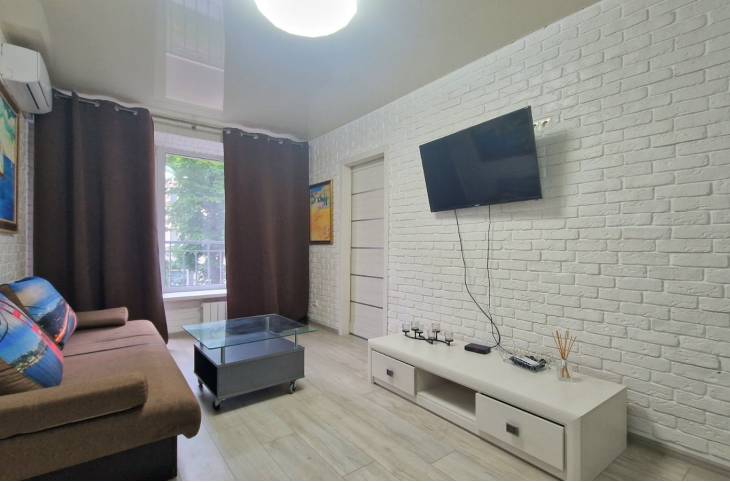 2-Комнатная квартира на сутки в  Гомеле,  Ветковская ул., 1    изображение 1 - kvartirka.by