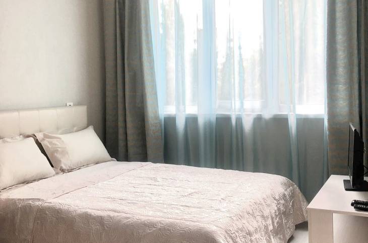 2-Комнатная квартира на сутки в  Гомеле,  Бровки Петруся ул., 37    изображение 1 - kvartirka.by