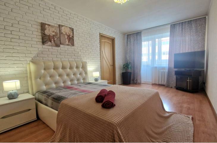 2-Комнатная квартира на сутки в  Гомеле,  Советская ул., 72    изображение 1 - kvartirka.by