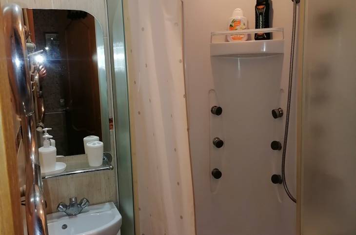 2-Комнатная квартира на сутки в  Полоцке,  Октябрьская ул., 33    изображение 6 - kvartirka.by