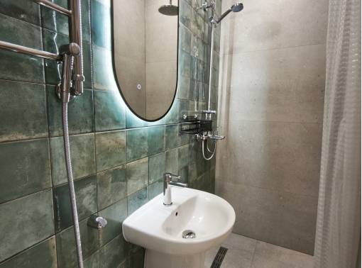 Центр. Атмосферная студия на 4-м этаже. ДЛЯ НЕКУРЯЩИХ.  - kvartirka.by