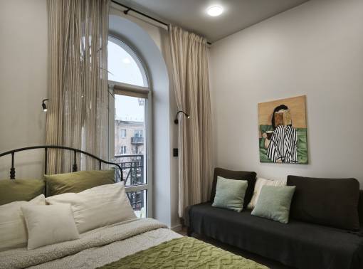 Центр. Сталинка с балконом возле БРУ - kvartirka.by