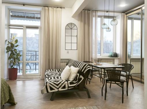 Просторная студия в Центре напротив БРУ  - kvartirka.by