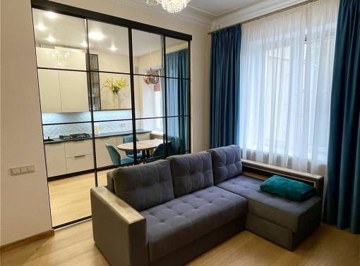 Квартира в знаменитом «Доме под часами» - kvartirka.by