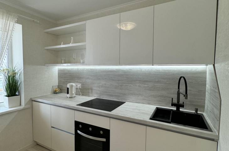 1-Комнатная квартира на сутки в  Минске,  Сторожовская ул., 8    изображение 1 - kvartirka.by