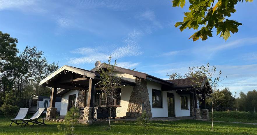 Дом ШАЛЕ с 5м бассейном в Минской области, д. Буцевичи, д. 45  изображение 1 - kvartirka.by