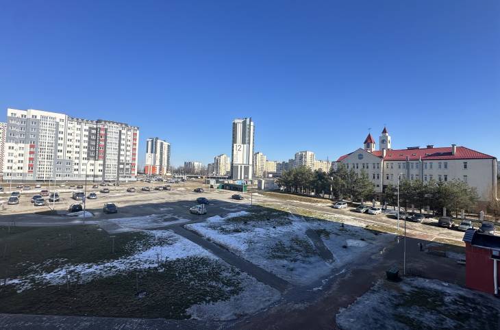 3-Комнатная квартира на сутки в  Барановичах,  Жукова ул., 24    изображение 1 - kvartirka.by