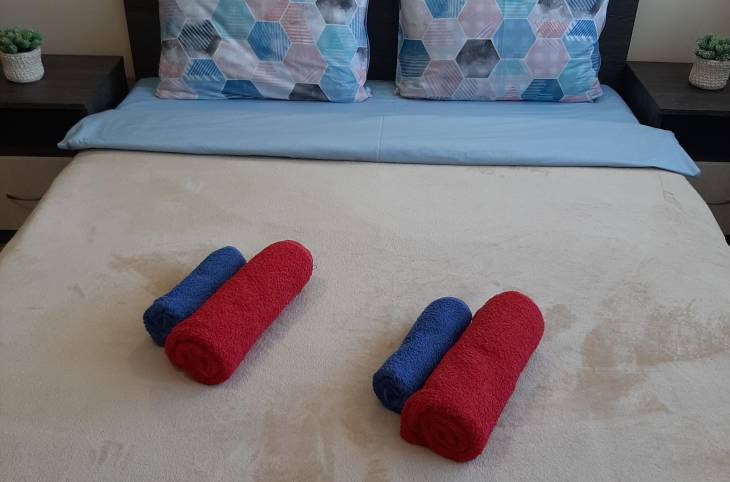 3-Комнатная квартира на сутки в  Пинске,  Ленина пл., 4    изображение 1 - kvartirka.by