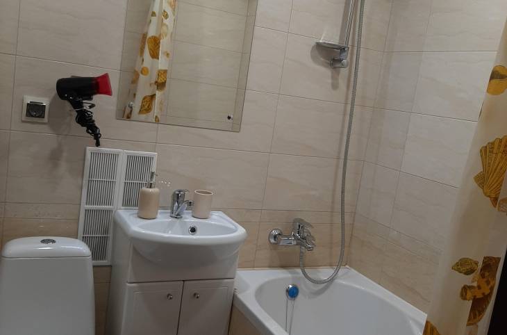 3-Комнатная квартира на сутки в  Пинске,  Ленина пл., 4   изображение 3 - kvartirka.by