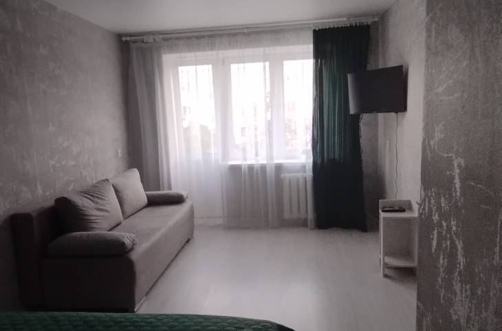 1-Комнатная квартира на сутки в  Лиде,  Кирова ул., 10    изображение 2 - kvartirka.by