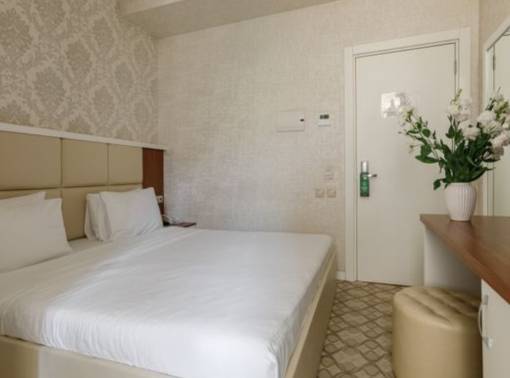 На сутки. Центр города. Площадь .Три штыка - kvartirka.by