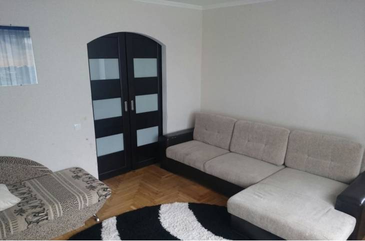 3-Комнатная квартира на сутки в  Орше,  Молодежная ул., 2    изображение 1 - kvartirka.by