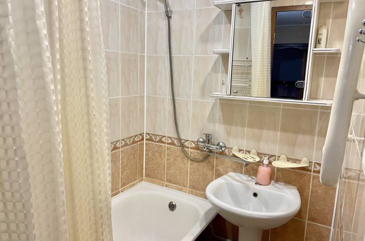 3-Комнатная квартира на сутки в  Новополоцке,  Молодежная ул., 138    изображение 8 - kvartirka.by