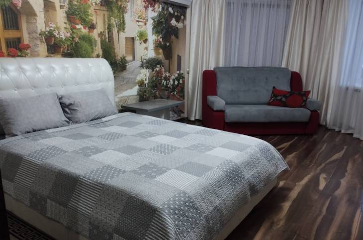 2-Комнатная квартира на сутки в  Бресте,  Воровского ул., 21    изображение 1 - kvartirka.by