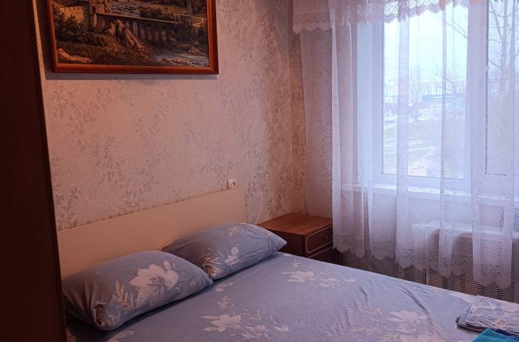 2-Комнатная квартира на сутки в  Гомеле,  Братьев Лизюковых ул., 8    изображение 1 - kvartirka.by