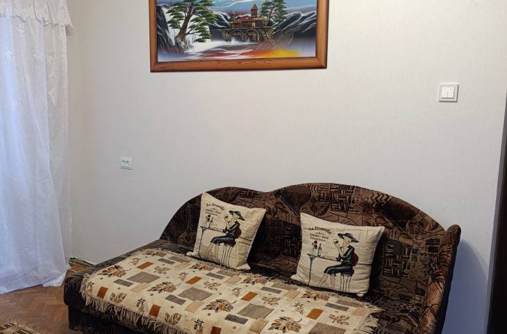 2-Комнатная квартира на сутки в  Гомеле,  Братьев Лизюковых ул., 8    изображение 2 - kvartirka.by