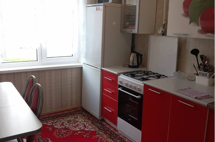 4-Комнатная квартира на сутки в  Лиде,  7-я Ноября ул., 6/2    изображение 7 - kvartirka.by