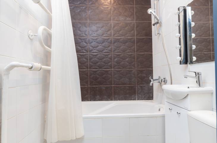 2-Комнатная квартира на сутки в  Минске,  Независимости пр-т., 52    изображение 12 - kvartirka.by