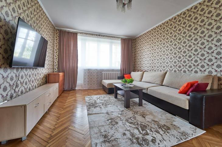 3-Комнатная квартира на сутки в  Минске,  Кольцова ул., 32    изображение 1 - kvartirka.by