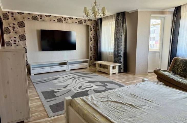 2-Комнатная квартира на сутки в  Барановичах,  Брестская ул., 38    изображение 1 - kvartirka.by