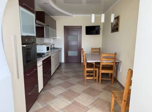 Просторная квартира в центре в Барановичах - kvartirka.by