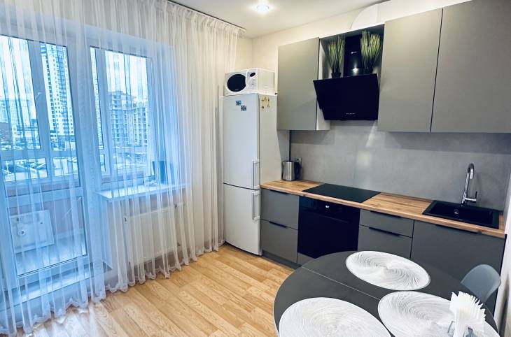 1-Комнатная квартира на сутки в  Минске,  Победителей пр-т., 125    изображение 1 - kvartirka.by