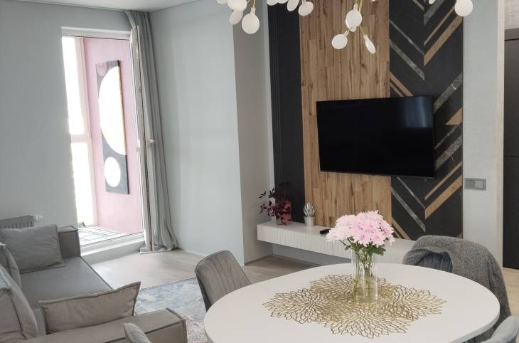 1-Комнатная квартира на сутки в  Минске,  Жореса Алферова ул., 10    изображение 1 - kvartirka.by