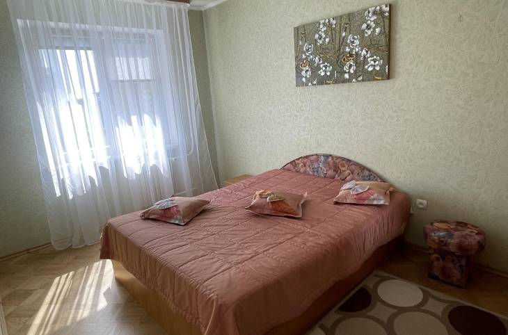 2-Комнатная квартира на час в  Бресте,  Купалы Янки ул., 111A    изображение 2 - kvartirka.by