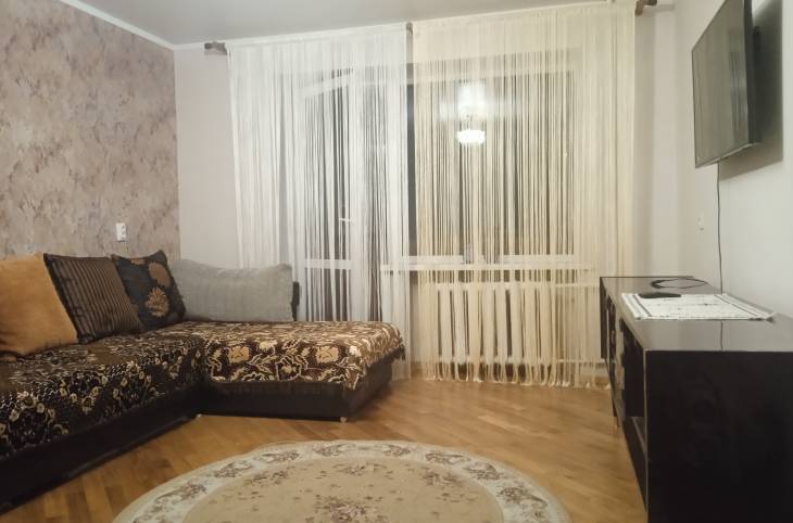 2-Комнатная квартира на сутки в  Пинске,  Первомайская ул., 109    изображение 2 - kvartirka.by