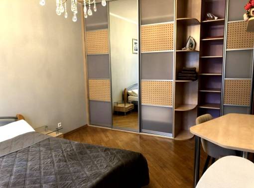  Квартира в центре Минска , не далеко от ЦУМа и Комаровского рынка  - kvartirka.by