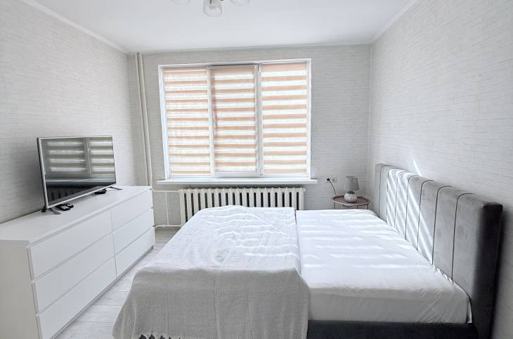 2-Комнатная квартира на сутки в  Пинске,  Революционная ул., 9    изображение 1 - kvartirka.by