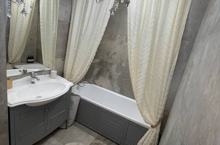 2-Комнатная квартира на сутки в  Бресте,  Брестских Дивизий пер., 17    изображение 12 - kvartirka.by