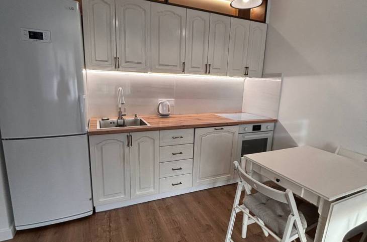 2-Комнатная квартира на сутки в  Бресте,  Брестских Дивизий пер., 17    изображение 1 - kvartirka.by