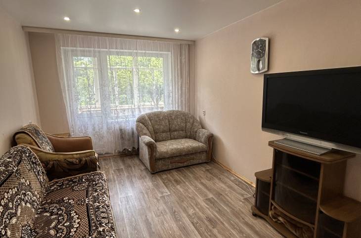 2-Комнатная квартира на сутки в  Светлогорске,  Луначарского ул., 1    изображение 1 - kvartirka.by