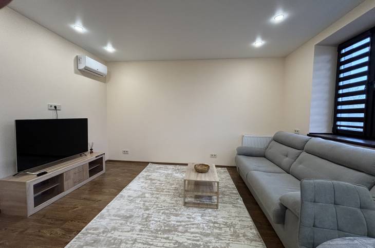 2-Комнатная квартира на сутки в  Пинске,  Горького Максима ул., 56    изображение 1 - kvartirka.by