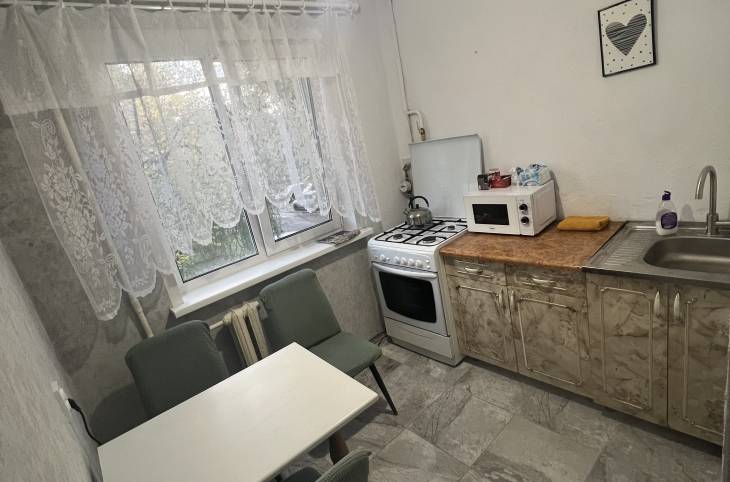 3-Комнатная квартира на сутки в  Пинске,  Центральная ул., 64    изображение 5 - kvartirka.by