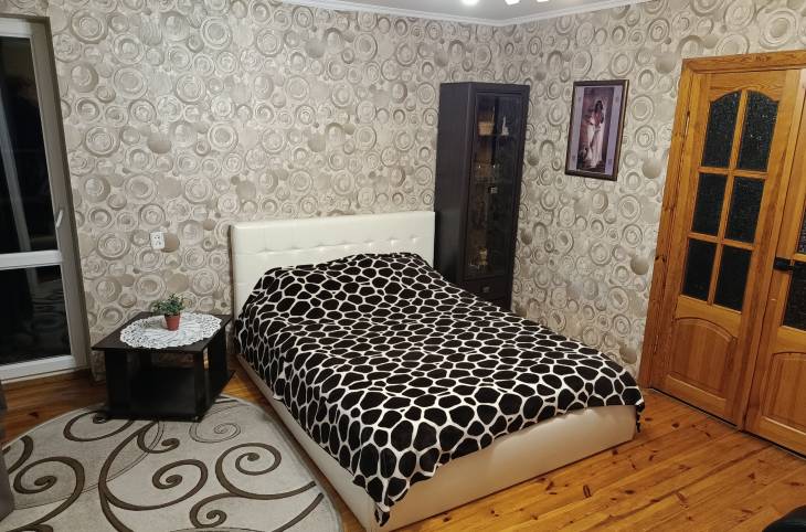 2-Комнатная квартира на сутки в  Пинске,  Ясельдовская ул., 7    изображение 1 - kvartirka.by