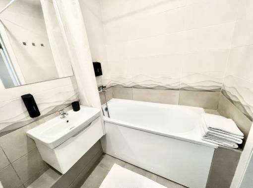 Светлая квартира с красивым видом. Панорамные окна - kvartirka.by