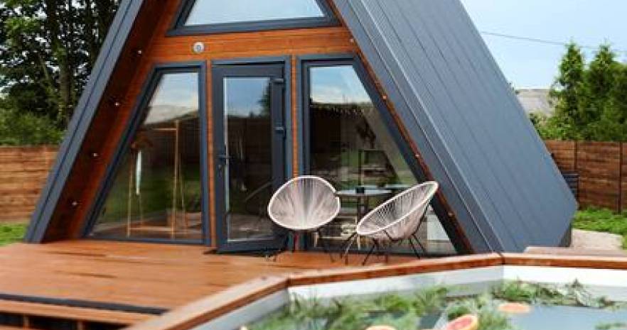 Треугольный дом с банным чаном PARADISE HOUSE BY в Брестской области, Малаховцы, ул Центральная 100  изображение 1 - kvartirka.by