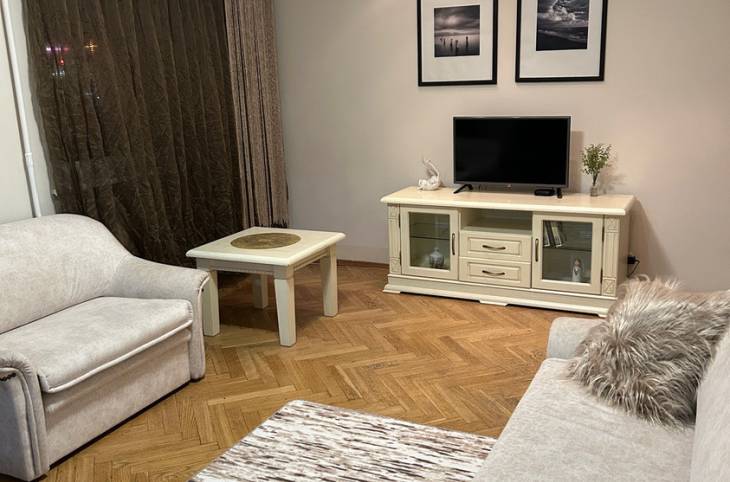 Студия на сутки в  Минске,  Победителей пр-т., 3    изображение 1 - kvartirka.by