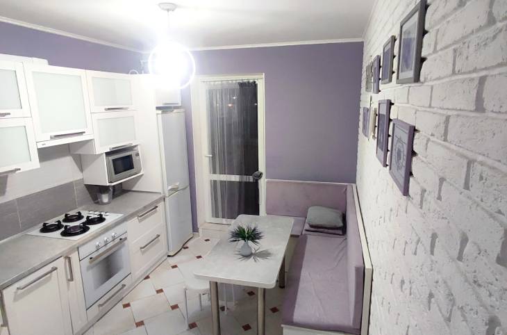 1-Комнатная квартира на сутки в  Бресте,  Сальникова ул., 33    изображение 1 - kvartirka.by