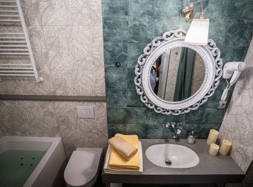 Роскошная ЭКО-студия  с КАМИНОМ и ДЖАКУЗИ!   - kvartirka.by