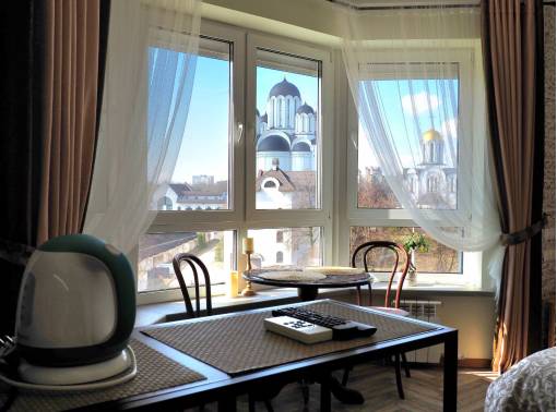 Отличная квартира с живописным видом на пруд и Храм. - kvartirka.by